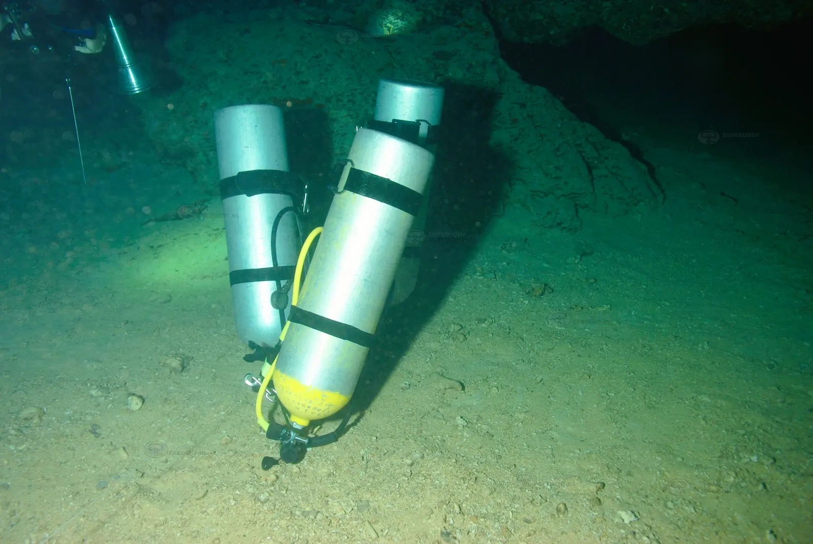 Turtle Cavern 002